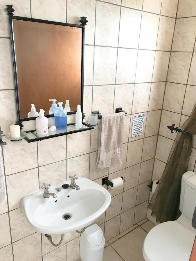 C-Mew Guest House Tofo Екстер'єр фото